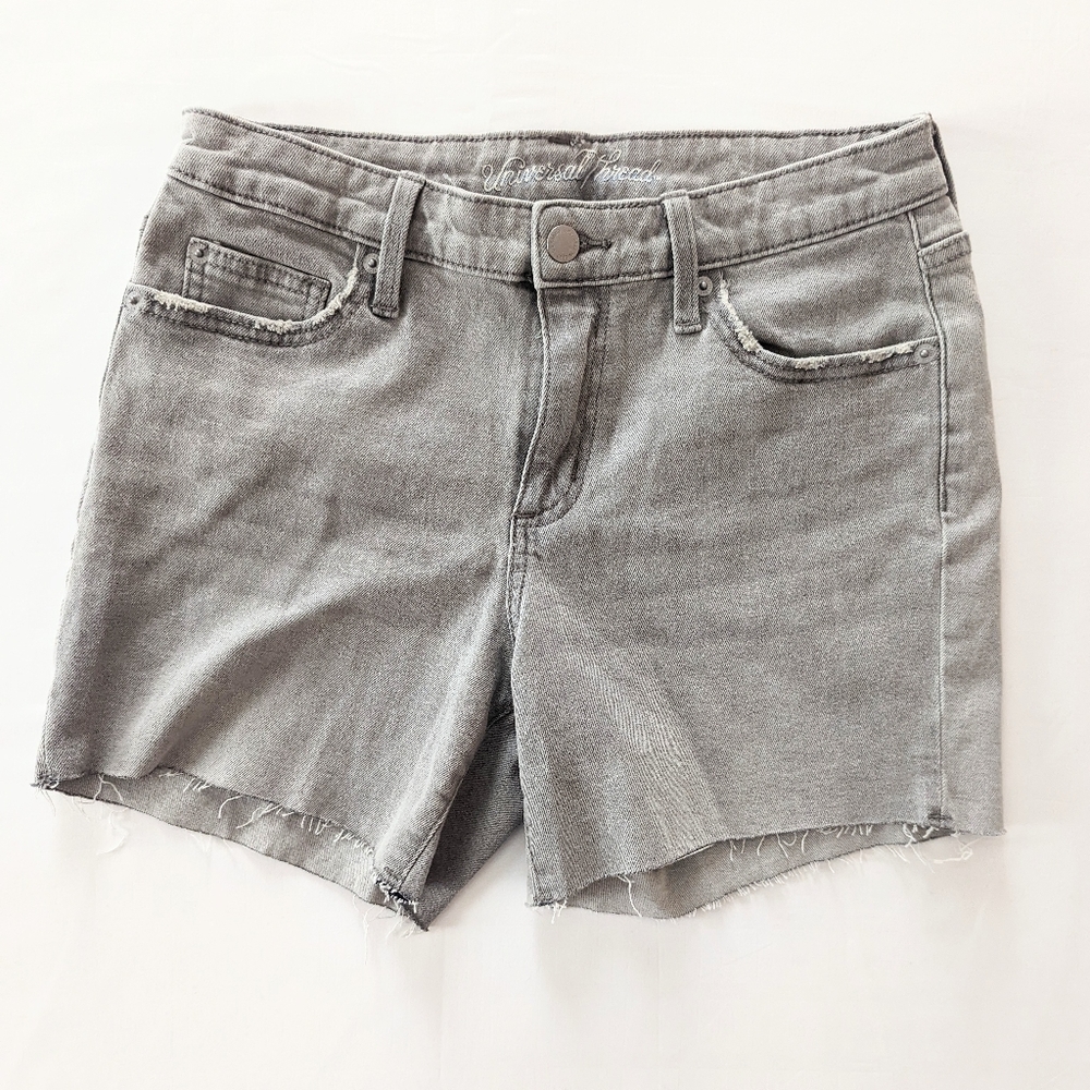 Universal Thread Gray Jean Shorts